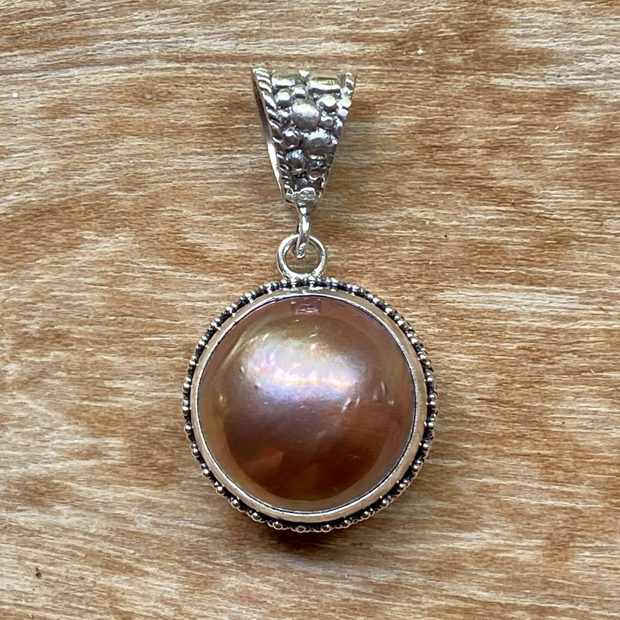 (HANDMADE 925 BALI SILVER FILIGREE PENDANTS WITH MABE PEARL)